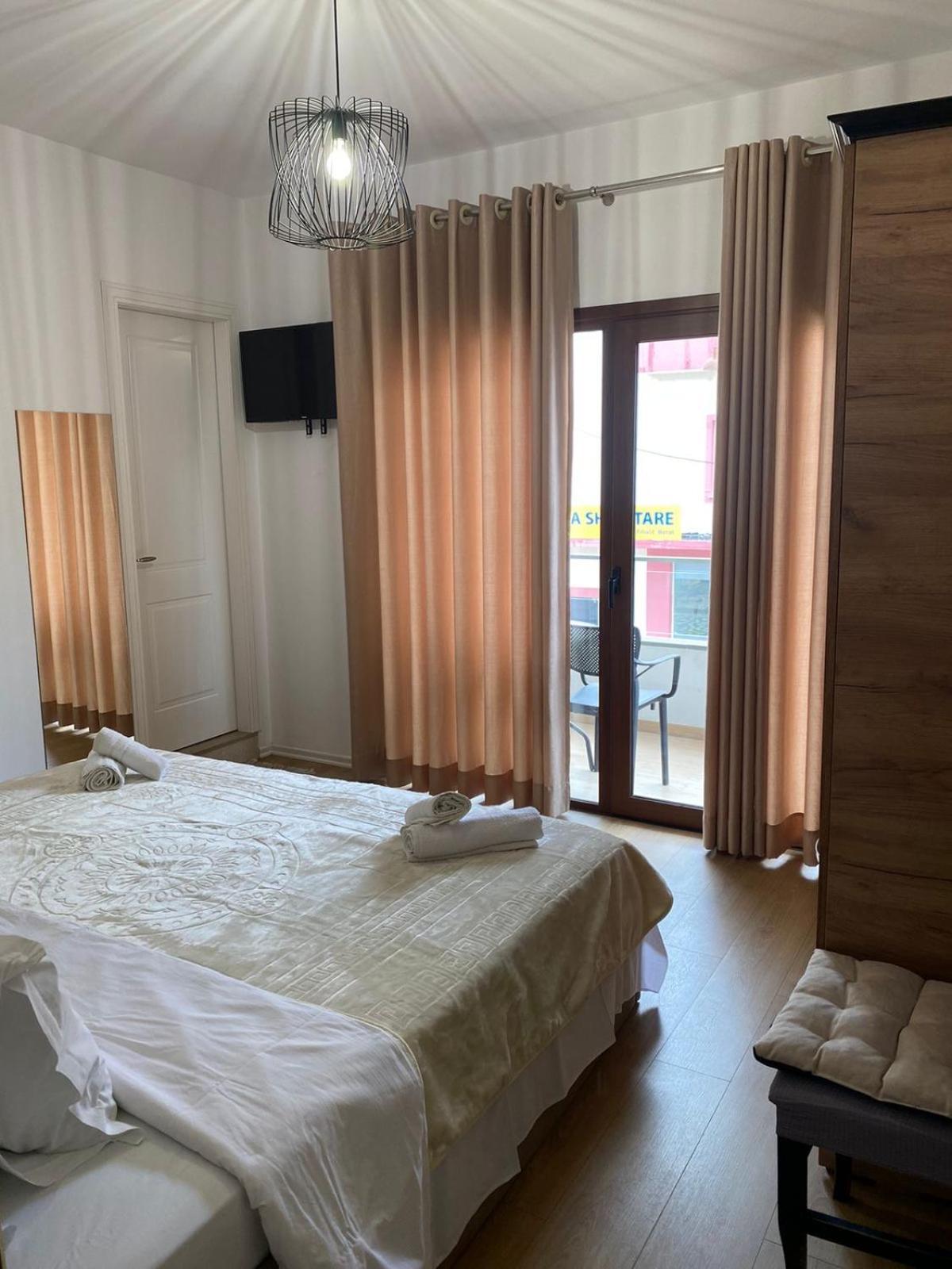 Cuci B&B Berat Exteriör bild